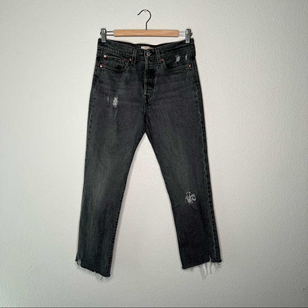 Levi’s Wedgie Straight grey jeans size 27